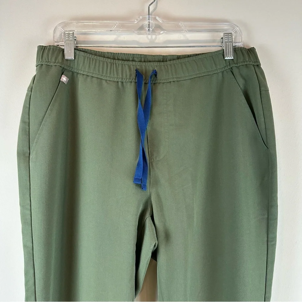 Figs Men’s Green Tansen Jogger Medical Nursing Scrub Pants Size Medium
